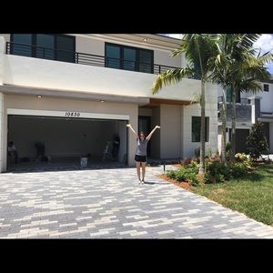 Meet your Posher, Alison